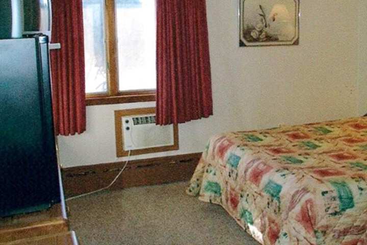 Room 7 of 13