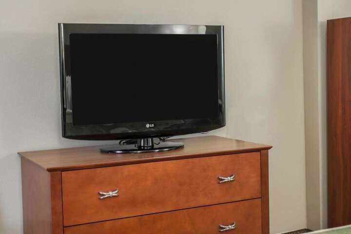 Quality Inn & Suites near St. Louis and I-255