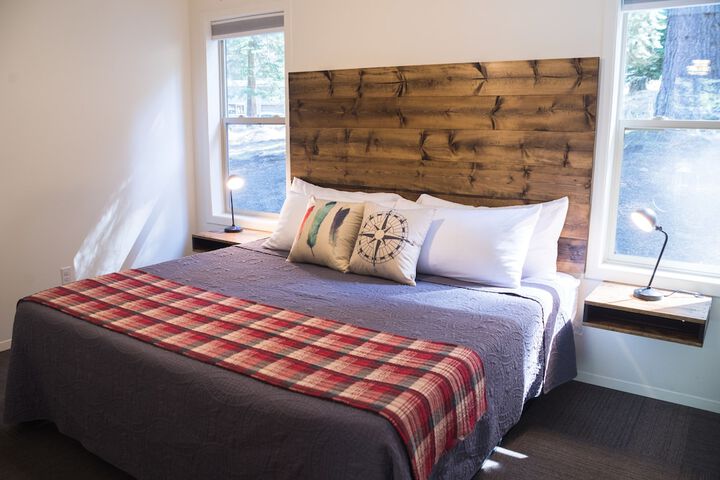 Room 142 of 235