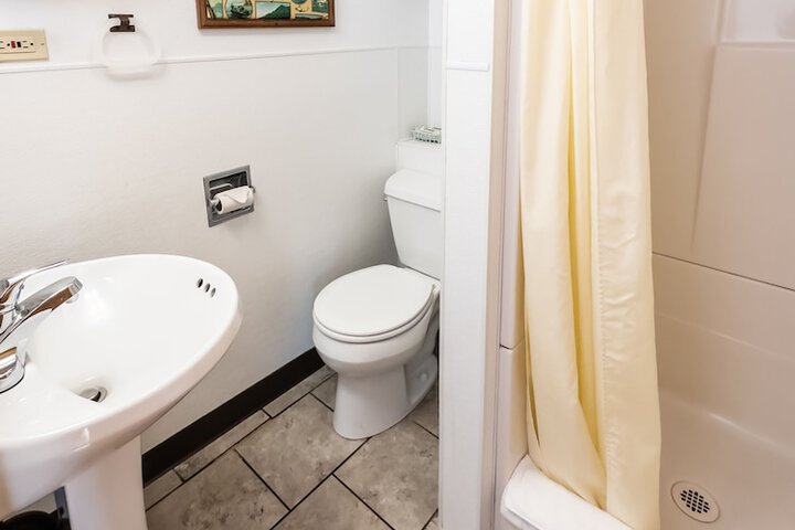 Oceanside Ocean Front Cabins