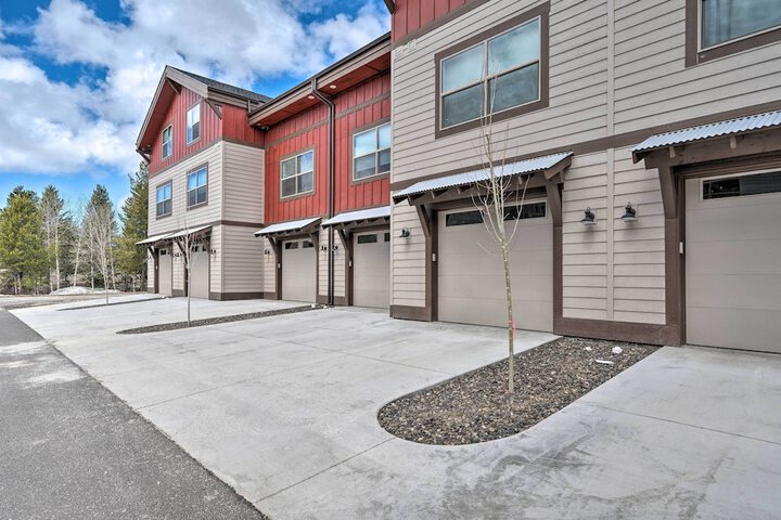 Charming Mccall Townhome: Hike Fish, & Ski!