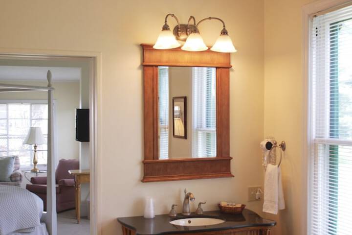 Room 180 of 217