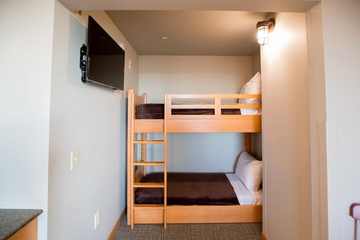 Room 12 of 50