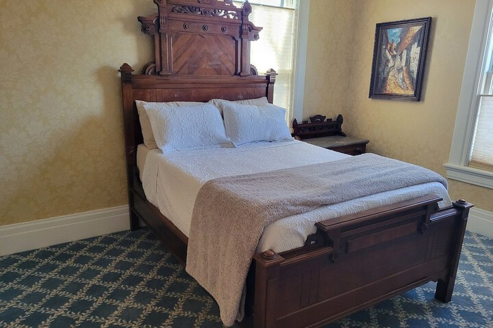 Room 21 of 47