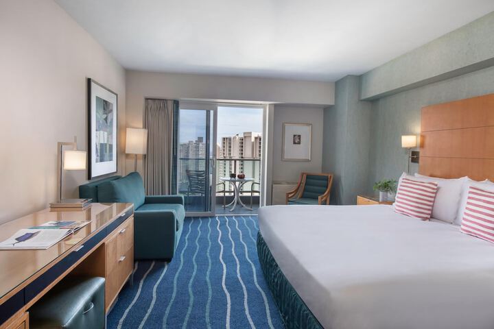 Room 52 of 76