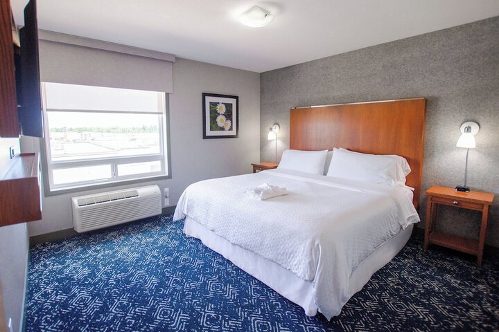Four Points by Sheraton Saskatoon