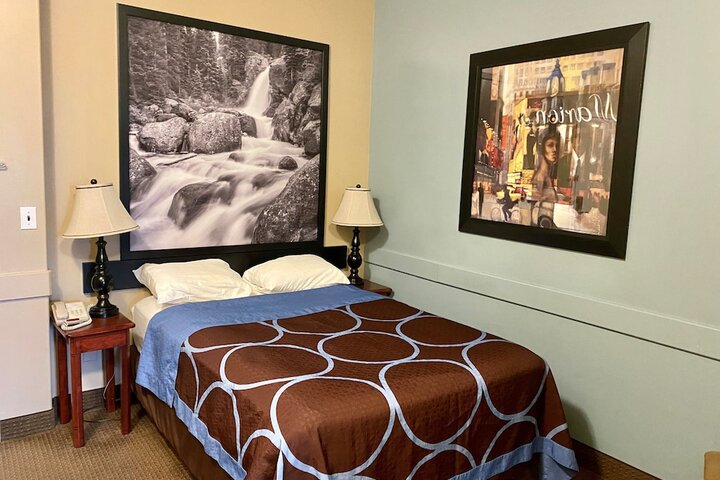 Room 32 of 58