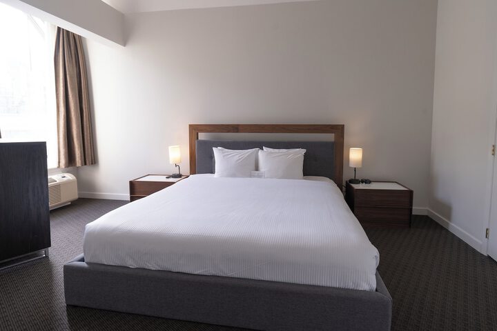 Room 40 of 49