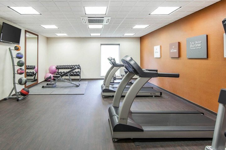 Comfort Suites Marietta - Parkersburg