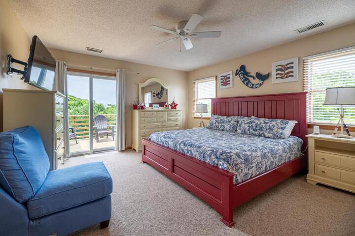 Climate Change - Duck Sea Tern, Oceanside, 280 Yds to Beach, Pool, Hot Tub, Pets OK