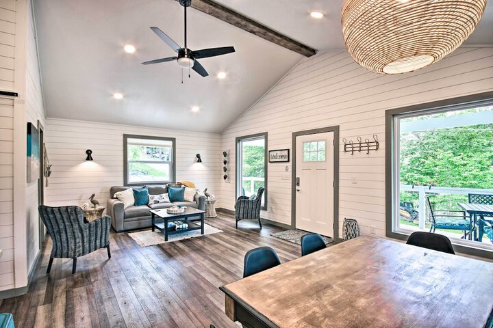 Grand Lake Cottage w / Hot Tub in Eucha