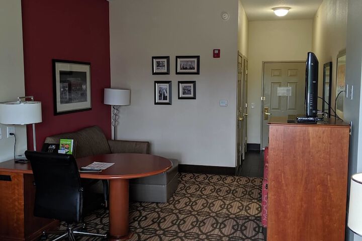 La Quinta Inn & Suites by Wyndham North Platte