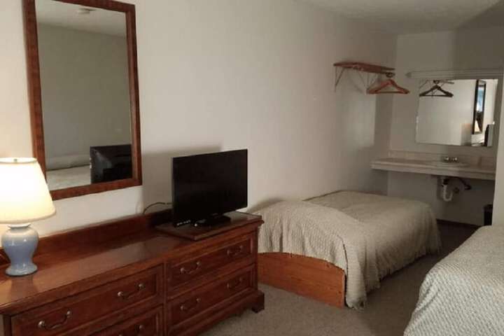 Room 21 of 54