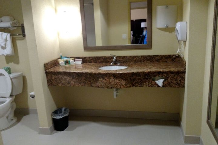 Holiday Inn Express Hotel & Suites PERRY by IHG
