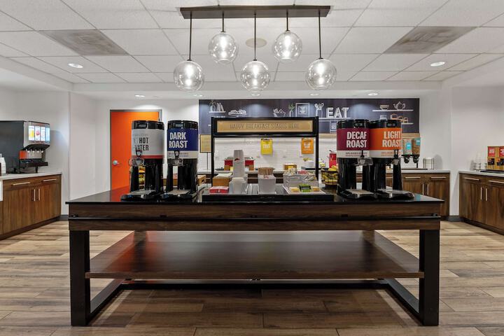Hampton Inn & Suites Lake George
