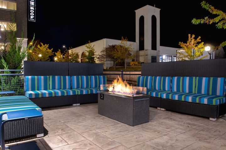 Home2 Suites by Hilton Anderson Downtown