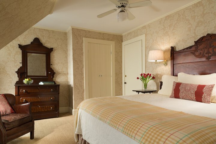 Room 13 of 46