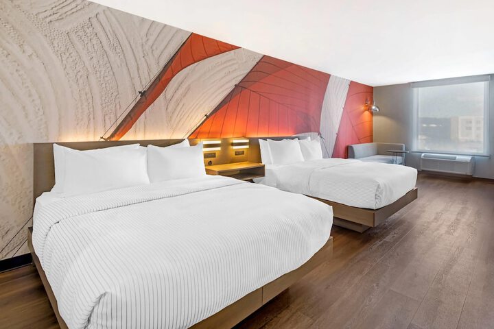 Cambria Hotel & Suites Plymouth