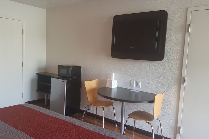 Room 75 of 82