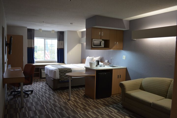 Room 34 of 49