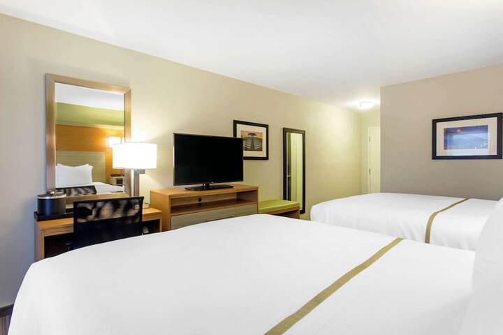 Room 17 of 32