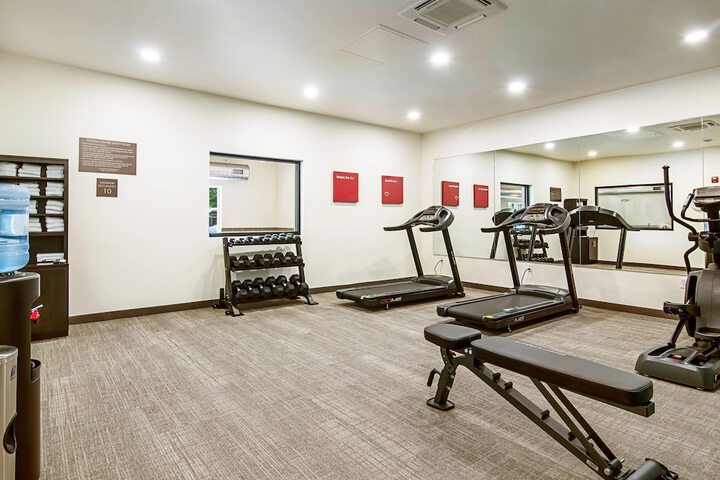 Comfort Suites Wooster near University Campus