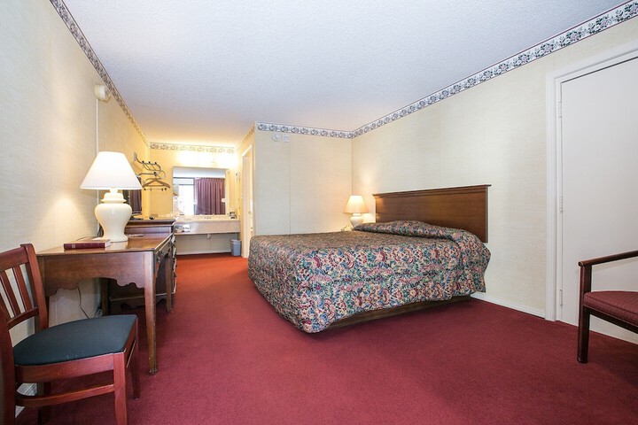 Room 41 of 106