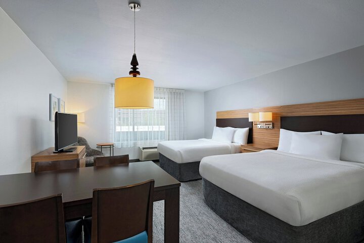 Room 27 of 51
