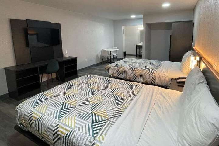 Room 31 of 38