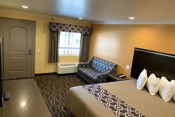 Room 63 of 74