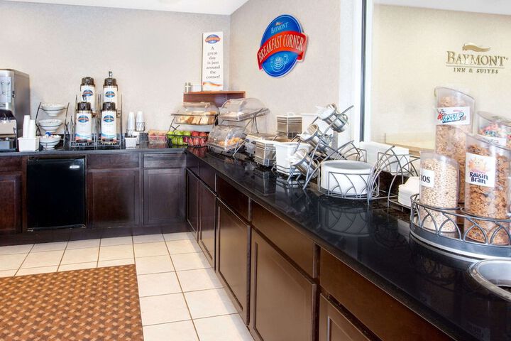 Breakfast/Coffee Service 12 of 14