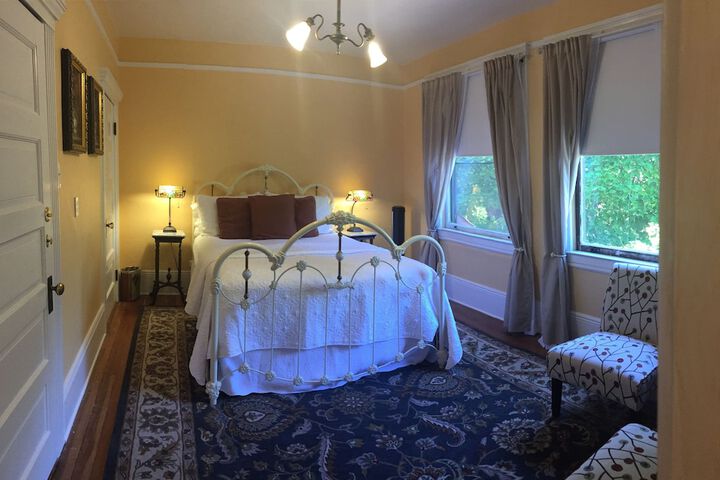 Room 28 of 45