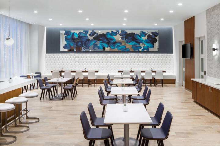 Courtyard by Marriott Stamford Downtown