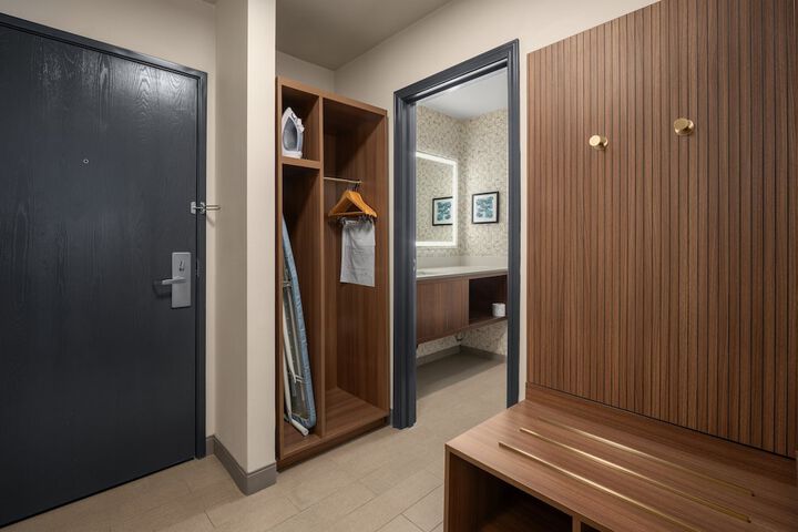 Room 35 of 51