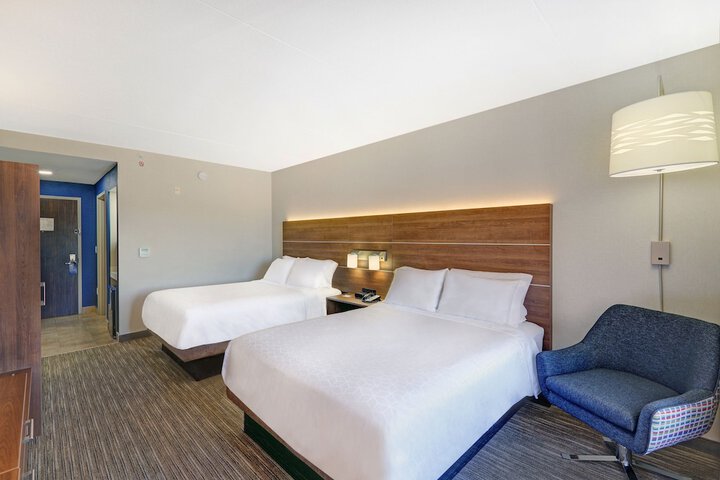 Room 34 of 59