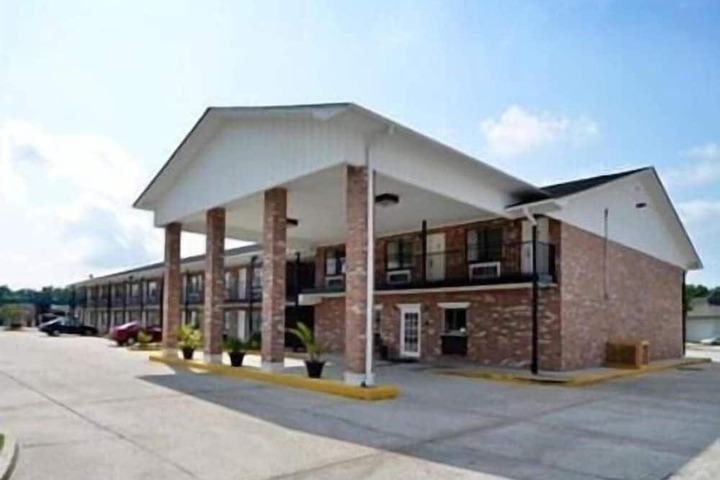 Studio 6 Luling LA