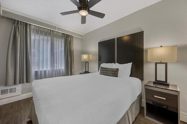 Best Western Pier Point Inn