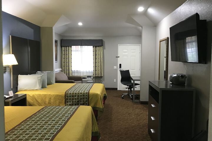 Room 26 of 33