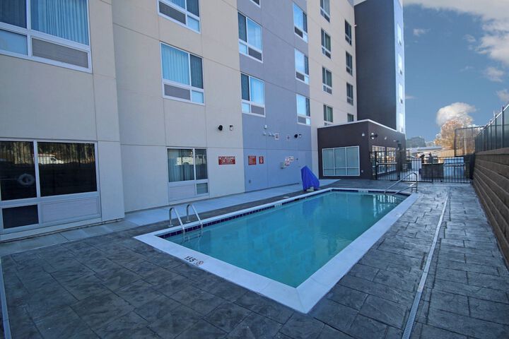 Pool 4 of 29