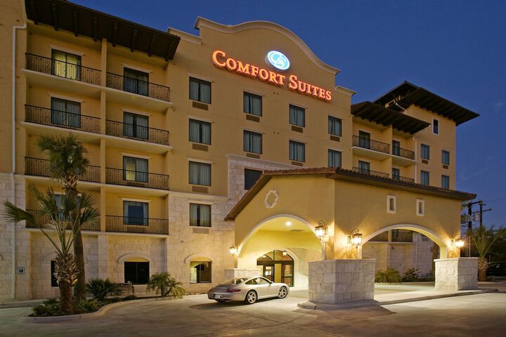 Hotel 4 of 44