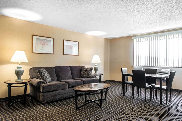 Room 20 of 35