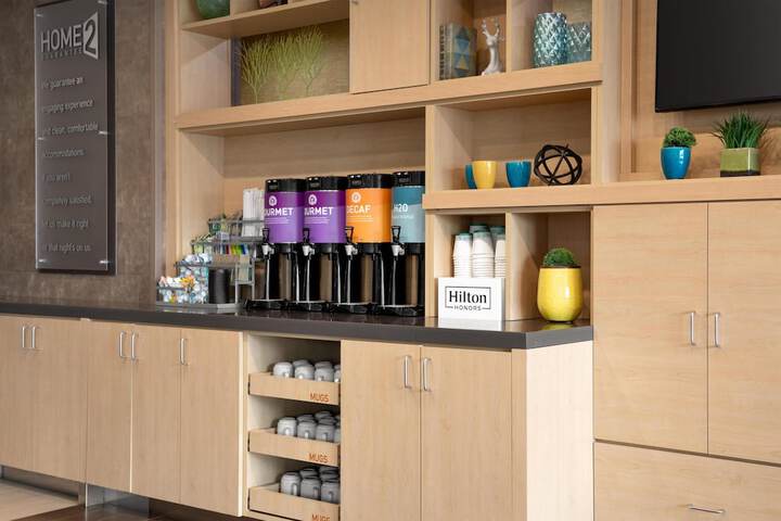 Home2 Suites by Hilton Bowling Green Hotel