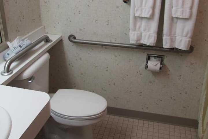 Room 42 of 92
