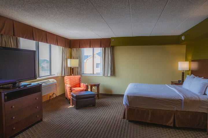 Room 21 of 28