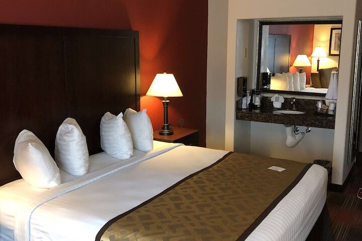Room 14 of 20