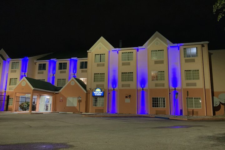 Hotel 3 of 95