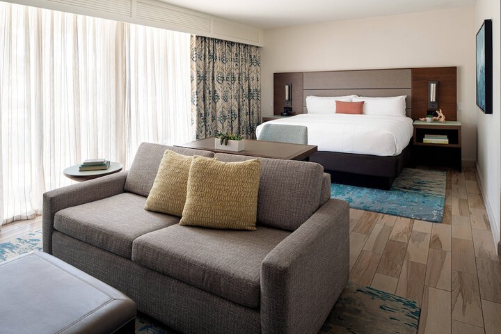 Room 32 of 103