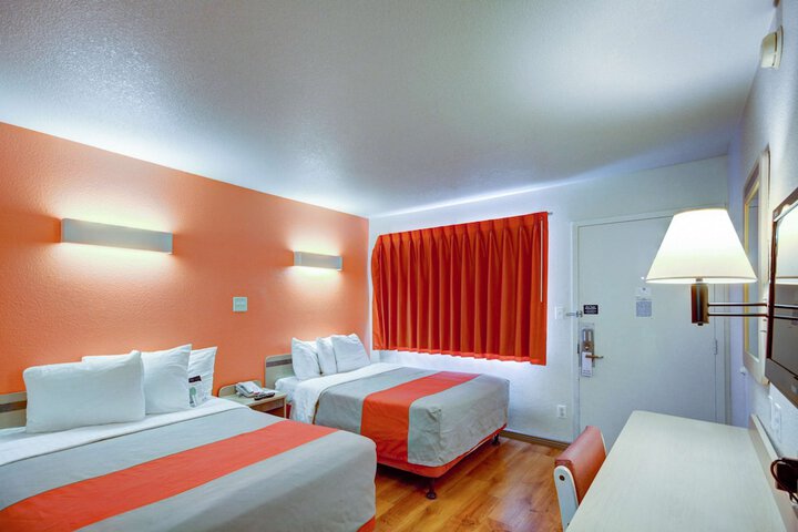 Room 35 of 49