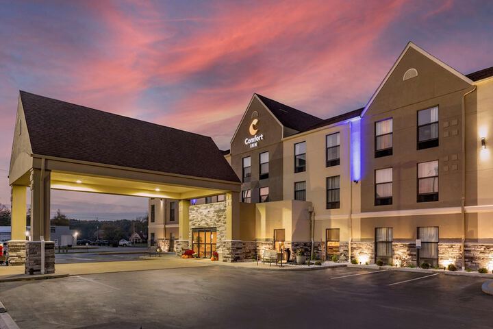 Hotel 7 of 40