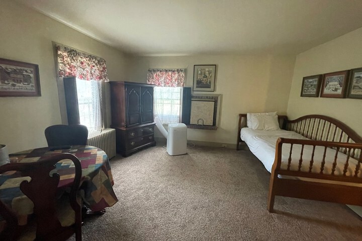 Room 55 of 86